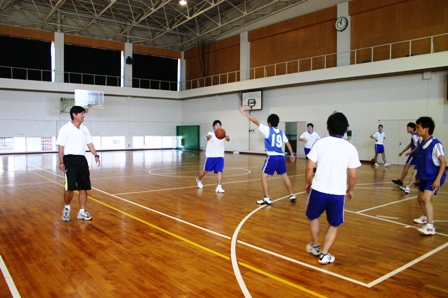 石橋先生バスケ.JPG