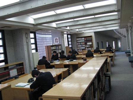 IMG_2247-図書館.JPG