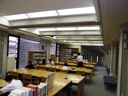 図書館.JPG