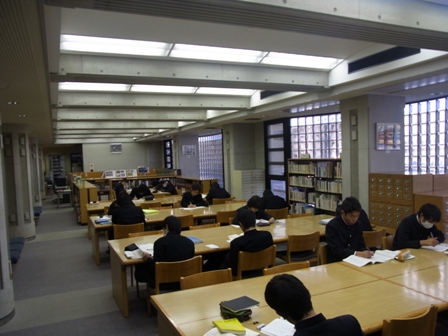 図書館１.JPG