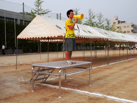 運動会準備朝礼台１.JPG