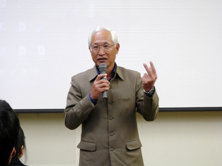 高山良二さん講演会・クリスマスカード « チュータ日誌