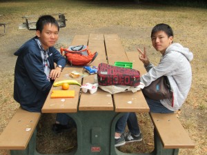 昼食も公園でそれぞれ楽しく過ごしました。広々とした公園でのびのびと過ごす。日本ではなかなか無いかも知れません。